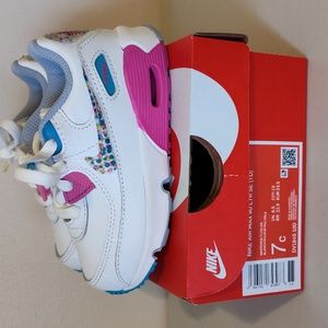Toddler girls Nike air max